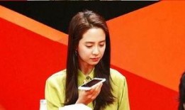 妈妈爆料宋智孝回家视频,妈妈视角下的宋智孝温馨回家瞬间