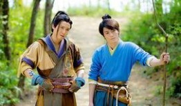 笑傲江湖白小白视频在线观看,白小白的江湖传奇，在线观看，笑中带泪