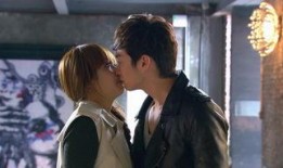 恋情爆料吻戏视频合集在线观看,在线观看，激情四溢