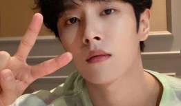 娱乐圈爆料大厨是谁呀,揭秘娱乐圈幕后美食高手身份